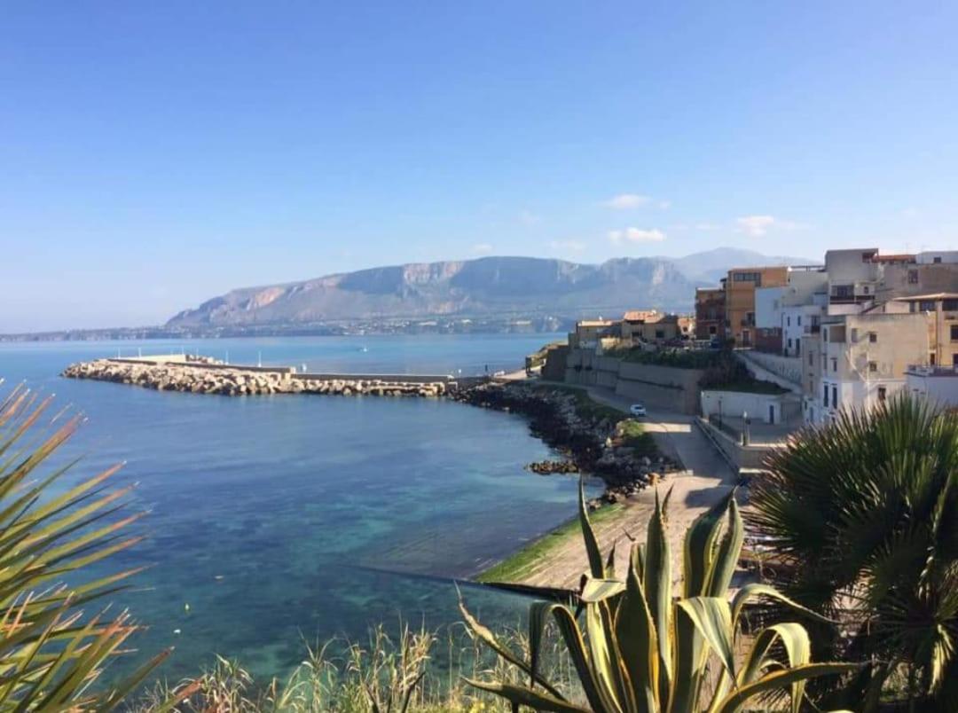 Casa Vacanza Da Mirella E Peppe Trappeto  Exterior foto